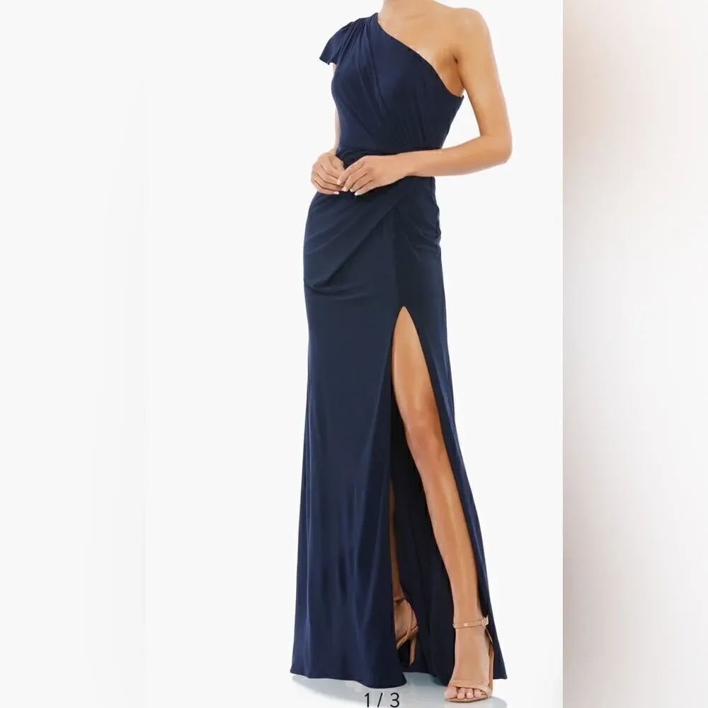 Mac Duggal jersey one shoulder gown size 10 NWOT